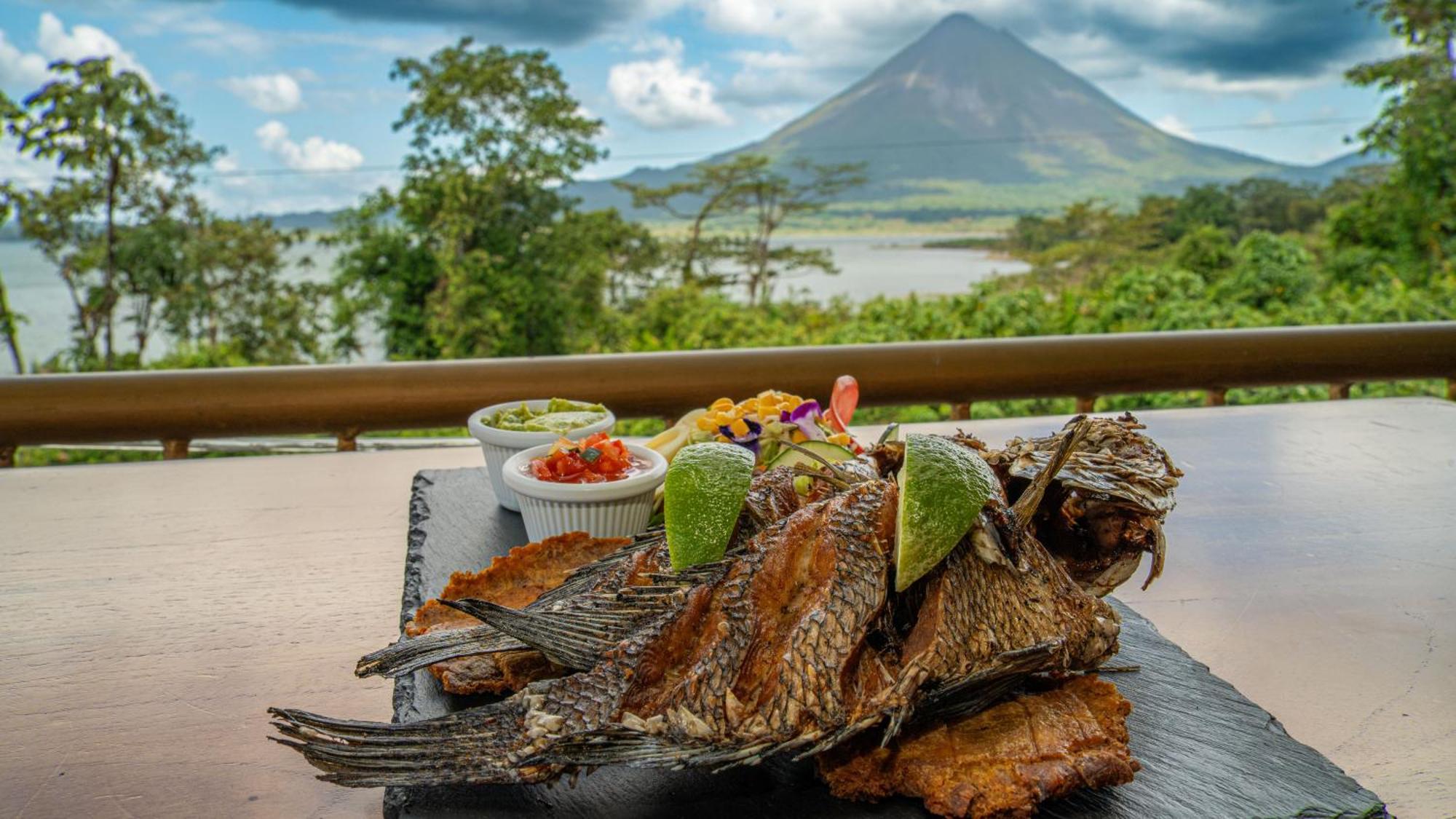 Villas Paradise Arenal Volcano Lake View El Castillo 外观 照片