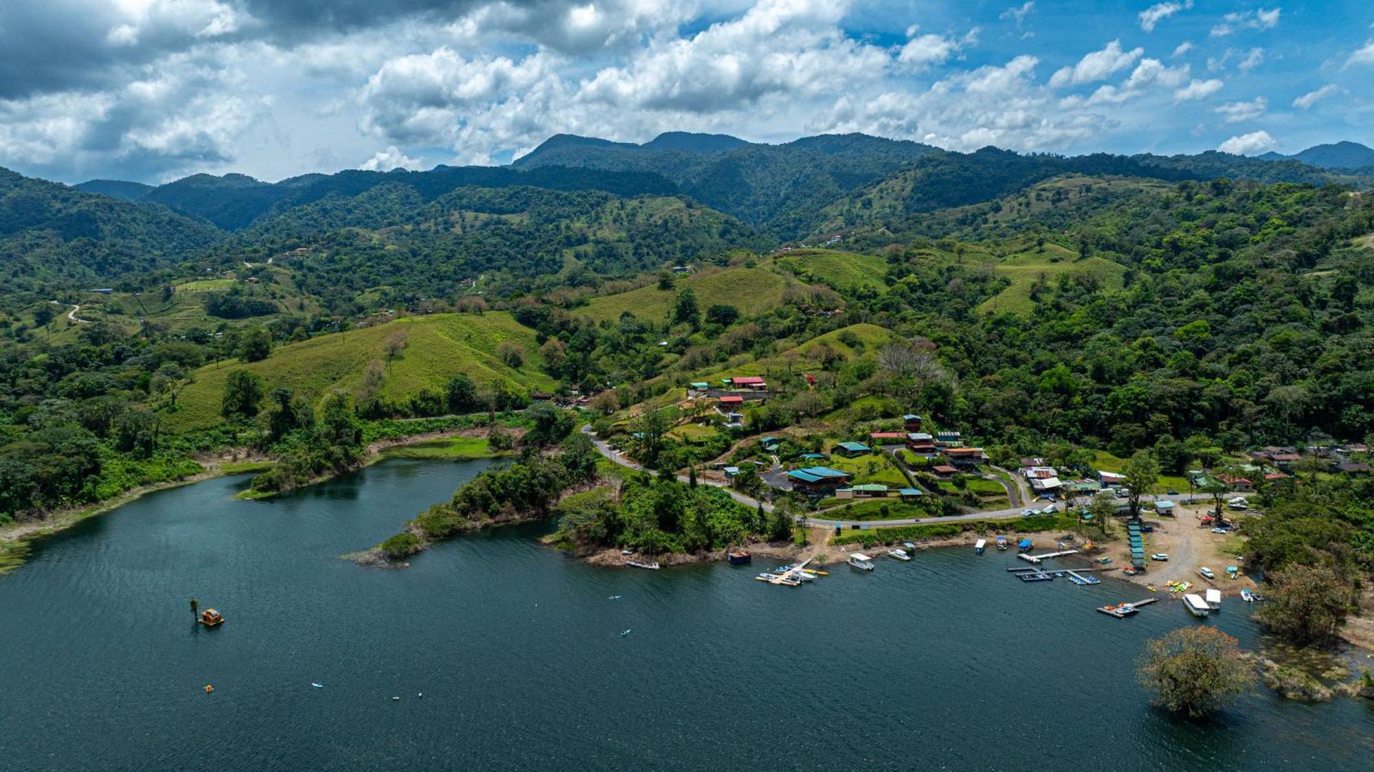 Villas Paradise Arenal Volcano Lake View El Castillo 外观 照片